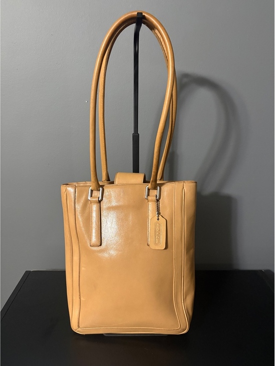 Coach Handbags - Vintage Coach Bonnie Legacy Slim Tote Tan Leather Handbag 9422